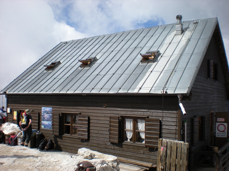 Rifugi e Bivacchi d''Italia.......